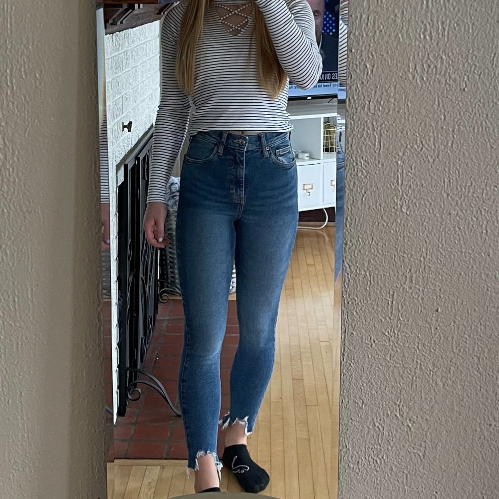 Women’s Cropped High Waisted Jeans